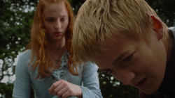 extant_GameOfThrones_1x02-TheKingsroad_4942