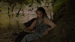 extant_GameOfThrones_1x02-TheKingsroad_5004