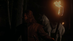 extant_GameOfThrones_1x02-TheKingsroad_5071