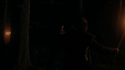 extant_GameOfThrones_1x02-TheKingsroad_5093