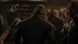 extant_GameOfThrones_1x02-TheKingsroad_5119