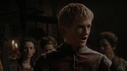 extant_GameOfThrones_1x02-TheKingsroad_5206