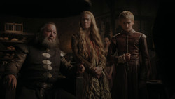 extant_GameOfThrones_1x02-TheKingsroad_5211