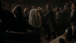 extant_GameOfThrones_1x02-TheKingsroad_5310