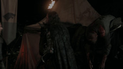 extant_GameOfThrones_1x02-TheKingsroad_5586
