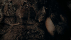 extant_GameOfThrones_1x02-TheKingsroad_5699
