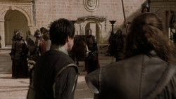 extant_GameOfThrones_1x03-LordSnow_0069