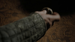 extant_GameOfThrones_1x03-LordSnow_0405
