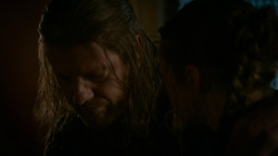 extant_GameOfThrones_1x03-LordSnow_1075