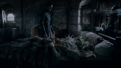 extant_GameOfThrones_1x03-LordSnow_1372