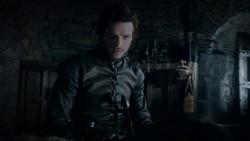 extant_GameOfThrones_1x03-LordSnow_1388