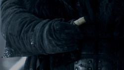 extant_GameOfThrones_1x03-LordSnow_1802