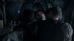 extant_GameOfThrones_1x03-LordSnow_1962