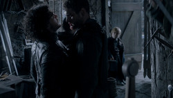 extant_GameOfThrones_1x03-LordSnow_2010