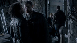 extant_GameOfThrones_1x03-LordSnow_2012