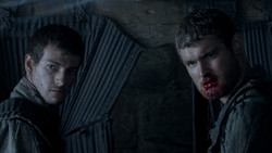 extant_GameOfThrones_1x03-LordSnow_2047