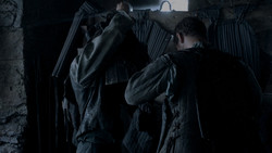 extant_GameOfThrones_1x03-LordSnow_2061