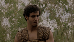 extant_GameOfThrones_1x03-LordSnow_2998