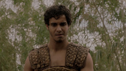extant_GameOfThrones_1x03-LordSnow_2999