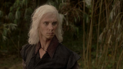 extant_GameOfThrones_1x03-LordSnow_3034