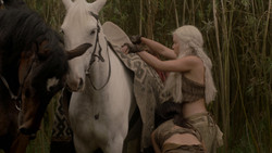 extant_GameOfThrones_1x03-LordSnow_3052