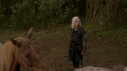 extant_GameOfThrones_1x03-LordSnow_3073