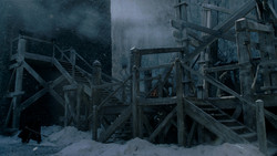 extant_GameOfThrones_1x03-LordSnow_3130
