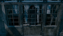 extant_GameOfThrones_1x03-LordSnow_3155