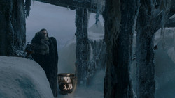 extant_GameOfThrones_1x03-LordSnow_3257