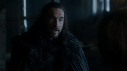 extant_GameOfThrones_1x03-LordSnow_3516