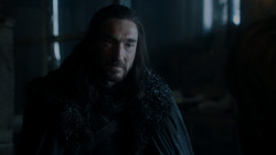 extant_GameOfThrones_1x03-LordSnow_3529