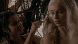 extant_GameOfThrones_1x03-LordSnow_3729