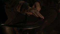 extant_GameOfThrones_1x03-LordSnow_3767