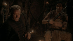extant_GameOfThrones_1x03-LordSnow_3789