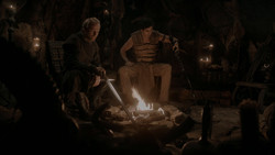 extant_GameOfThrones_1x03-LordSnow_3810
