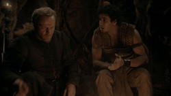 extant_GameOfThrones_1x03-LordSnow_3828