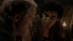 extant_GameOfThrones_1x03-LordSnow_3846