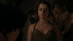 extant_GameOfThrones_1x03-LordSnow_3883