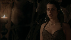 extant_GameOfThrones_1x03-LordSnow_3896