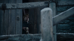 extant_GameOfThrones_1x03-LordSnow_3956