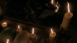 extant_GameOfThrones_1x03-LordSnow_4136