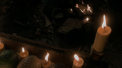 extant_GameOfThrones_1x03-LordSnow_4137
