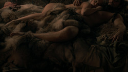 extant_GameOfThrones_1x03-LordSnow_4150