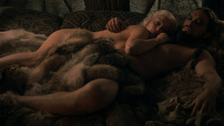 extant_GameOfThrones_1x03-LordSnow_4154