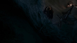 extant_GameOfThrones_1x03-LordSnow_4204
