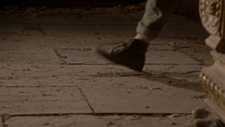 extant_GameOfThrones_1x03-LordSnow_4285