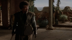 extant_GameOfThrones_1x03-LordSnow_4534