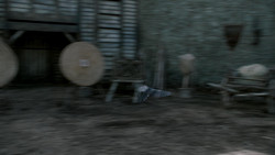 extant_GameOfThrones_1x04-CripplesBastardsAndBrokenThings_0009