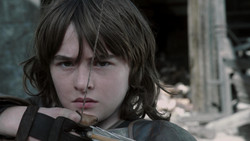 extant_GameOfThrones_1x04-CripplesBastardsAndBrokenThings_0013