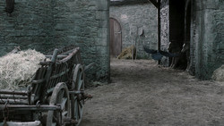 extant_GameOfThrones_1x04-CripplesBastardsAndBrokenThings_0022